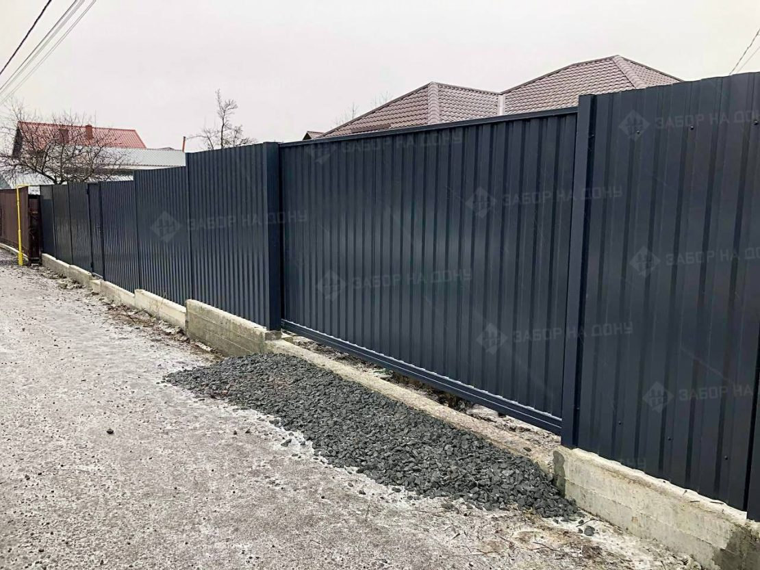 Откатные ворота из профлиста  в Кропоткине